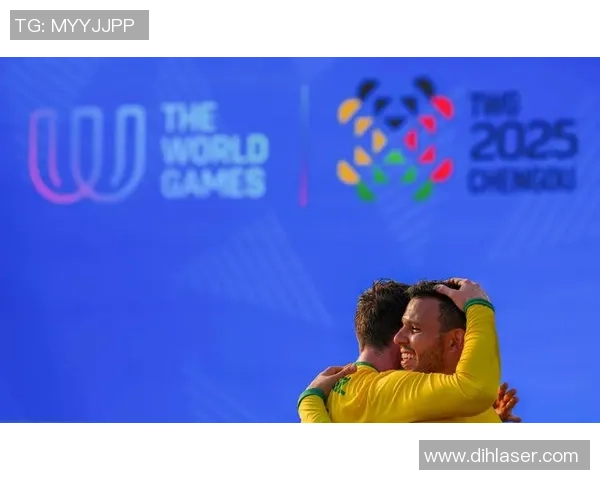 球星赛前高强度足球训练全景揭秘展现力量技巧与团队协作魅力